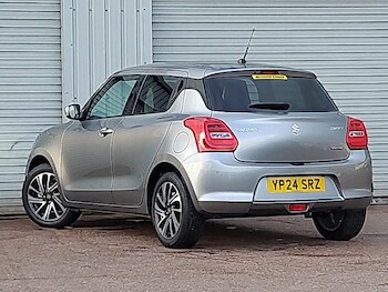 Used Suzuki Swift 2024 for sale - 77330238: Photo