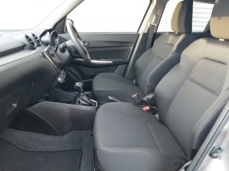 Used Suzuki Swift 2024 for sale - 77330238: Photo 5