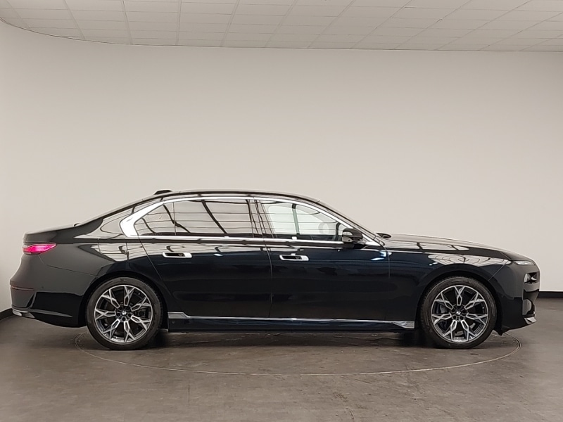 Used BMW i7 2025 for sale - 76335436: Photo 2