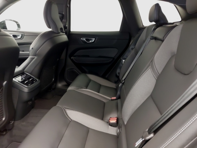 Used Volvo XC60 2024 for sale - 76928805: Photo 6