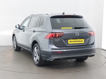 Used Volkswagen Tiguan Allspace 2021 for sale - 78532696: Photo