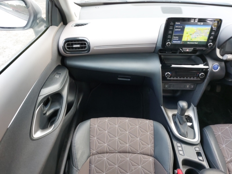 Used Toyota Yaris Cross 2022 for sale - 77476310: Photo 10