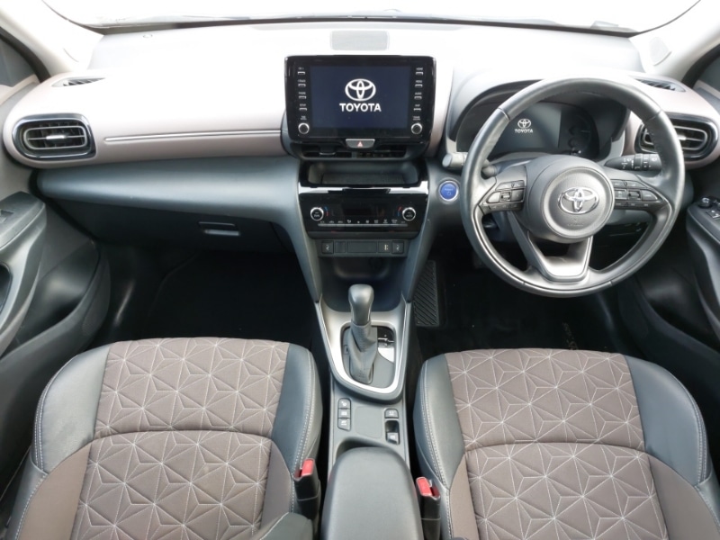 Used Toyota Yaris Cross 2022 for sale - 77476310: Photo 2