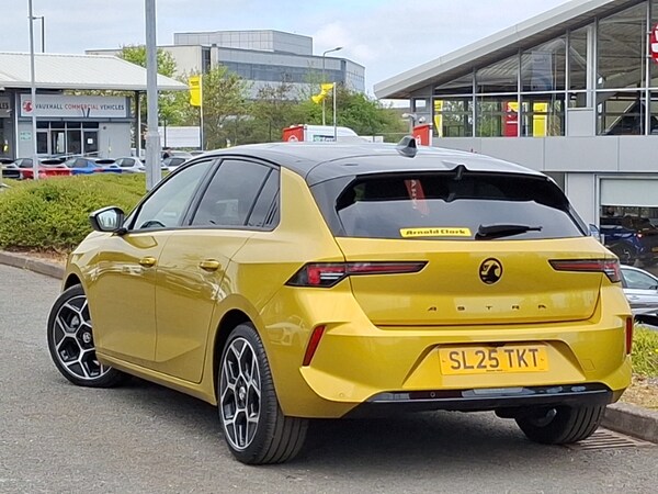 Used Vauxhall Astra 2025 for sale - 76212391: Photo 3
