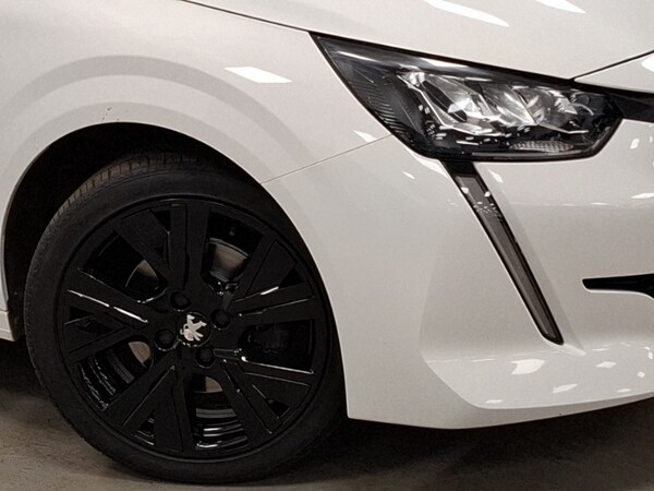 Used Peugeot 208 2020 for sale - 76233150: Photo 9