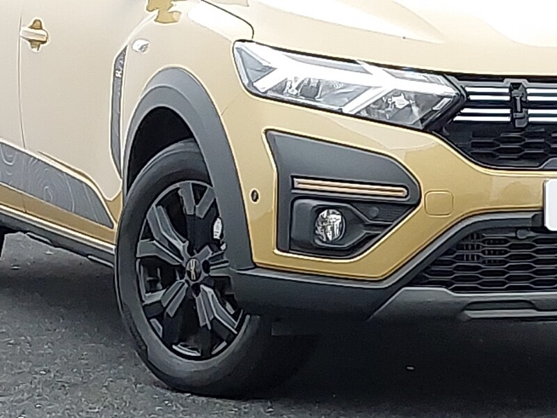 Used Dacia Sandero Stepway 2024 for sale - 76737366: Photo 9