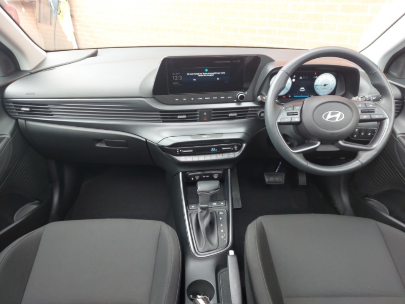 Used Hyundai i20 2024 for sale - 76700261: Photo 2