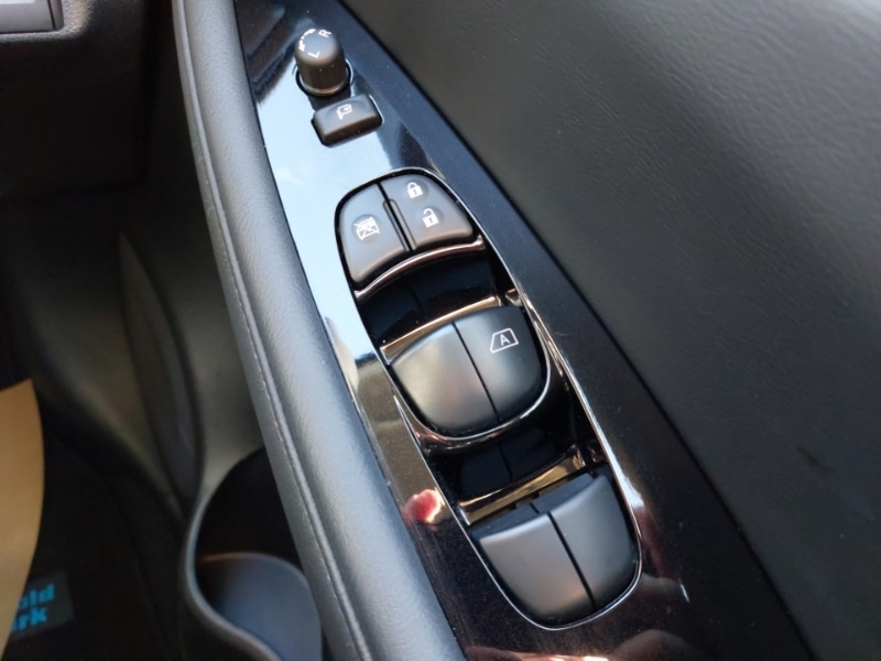 Used Nissan Leaf 2022 for sale - 78207115: Photo 12