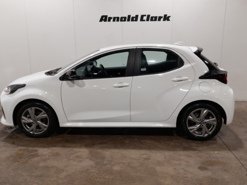 Used Mazda Mazda2 HYBRID 2024 for sale - 76404286: Photo 4