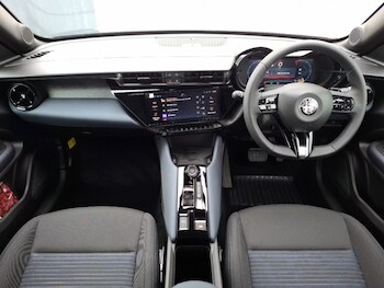 Used Alfa Romeo Junior 2025 for sale - 78225672: Photo