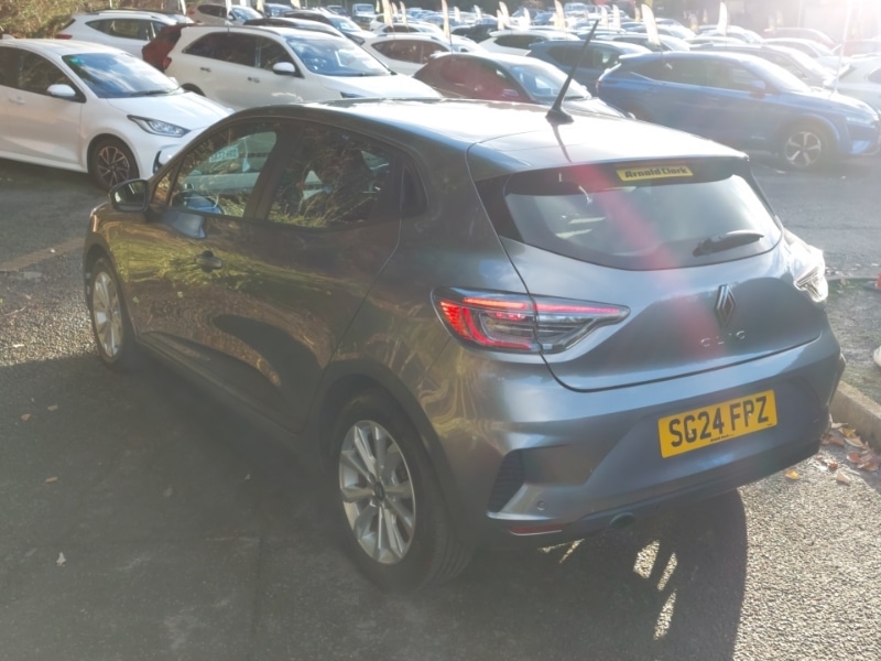 Used Renault Clio 2024 for sale - 76688462: Photo 3