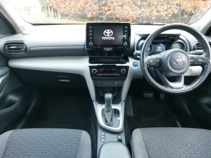 Used Toyota Yaris Cross 2022 for sale - 76726672: Photo 2