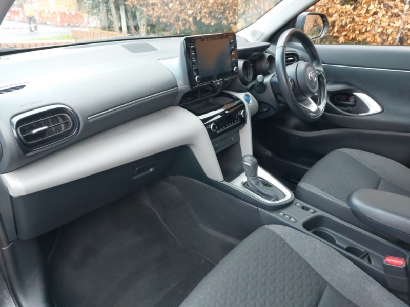 Used Toyota Yaris Cross 2022 for sale - 76726672: Photo 5