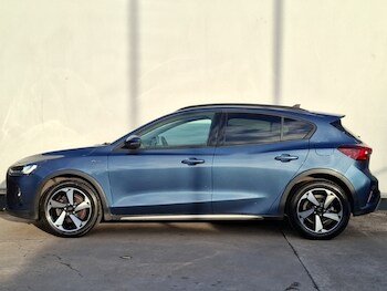 Used Ford Focus 2023 for sale - 77875743: Photo