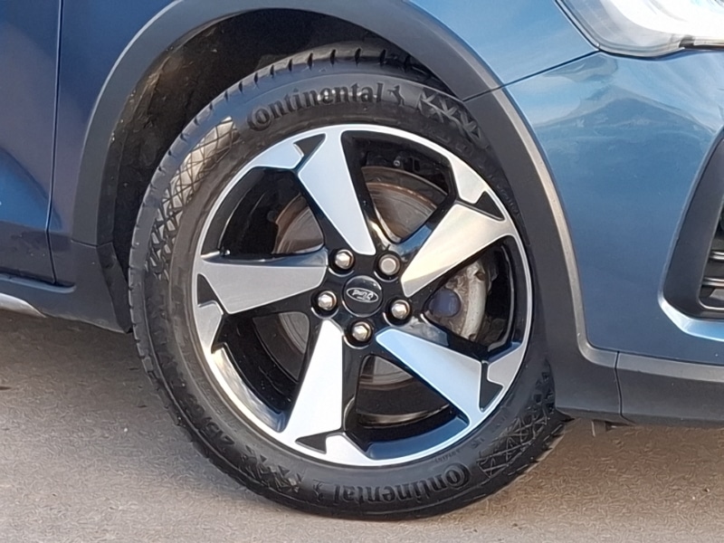 Used Ford Focus 2023 for sale - 77875743: Photo 9