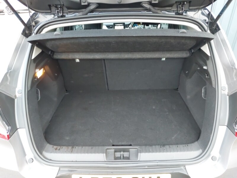 Used Renault Captur 2023 for sale - 77948821: Photo 8