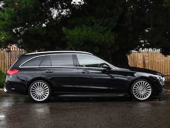 Used Mercedes-Benz C Class 2024 for sale - 76932797: Photo