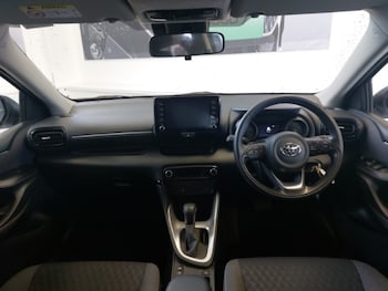 Used Toyota Yaris 2023 for sale - 78480605: Photo