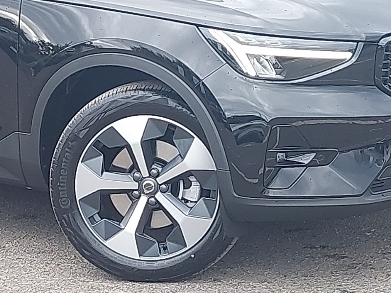 Used Volvo XC40 2025 for sale - 76325225: Photo 9
