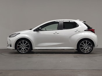 Used Toyota Yaris 2023 for sale - 77495635: Photo