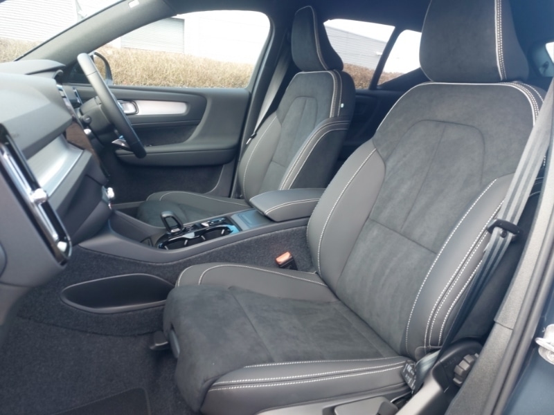 Used Volvo XC40 2025 for sale - 77569404: Photo 5