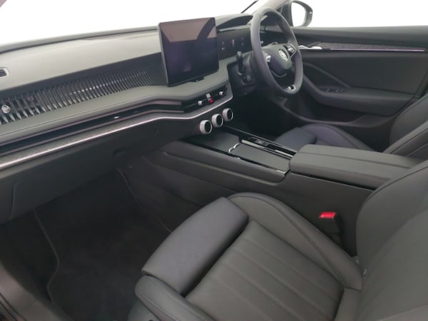 Used Skoda Superb 2024 for sale - 76194798: Photo 5