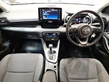 Used Toyota Yaris 2022 for sale - 77954967: Photo
