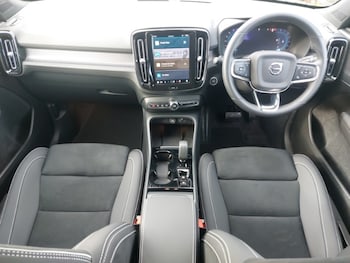 Used Volvo XC40 2024 for sale - 77657249: Photo