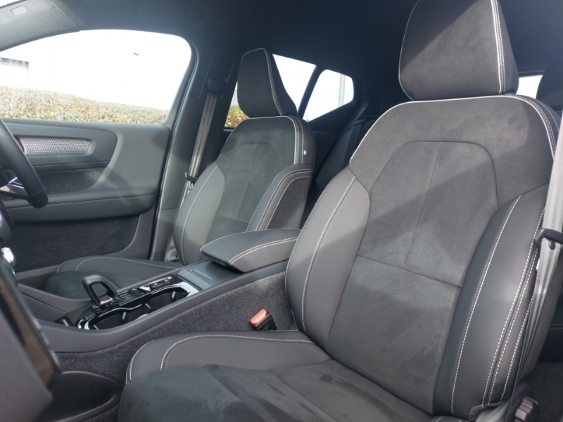 Used Volvo XC40 2024 for sale - 77657249: Photo 5