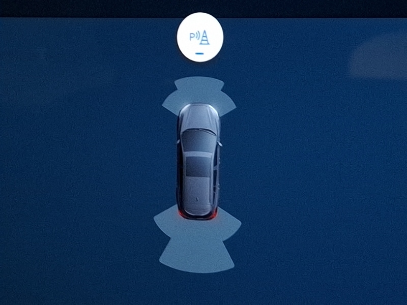 Used Ford Focus 2023 for sale - 76838032: Photo 11