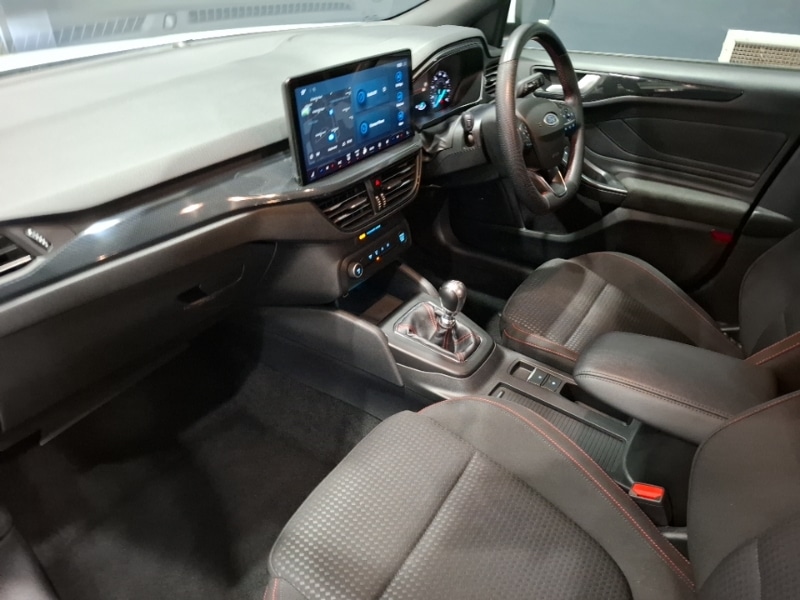 Used Ford Focus 2023 for sale - 76838032: Photo 5