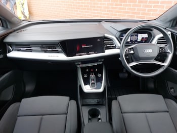 Used Audi Q4 e-tron 2023 for sale - 76180452: Photo 2