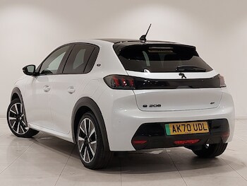 Used Peugeot 208 2021 for sale - 76721301: Photo