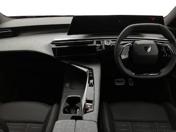 Used Peugeot 5008 2025 for sale - 76258788: Photo 2