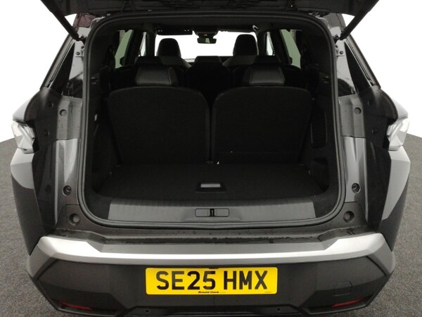 Used Peugeot 5008 2025 for sale - 76258788: Photo 8