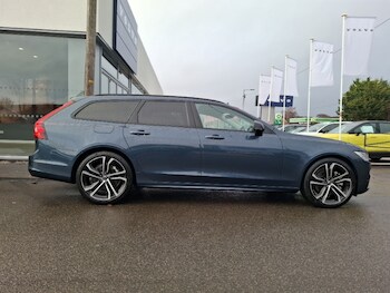 Used Volvo V90 2024 for sale - 77565723: Photo