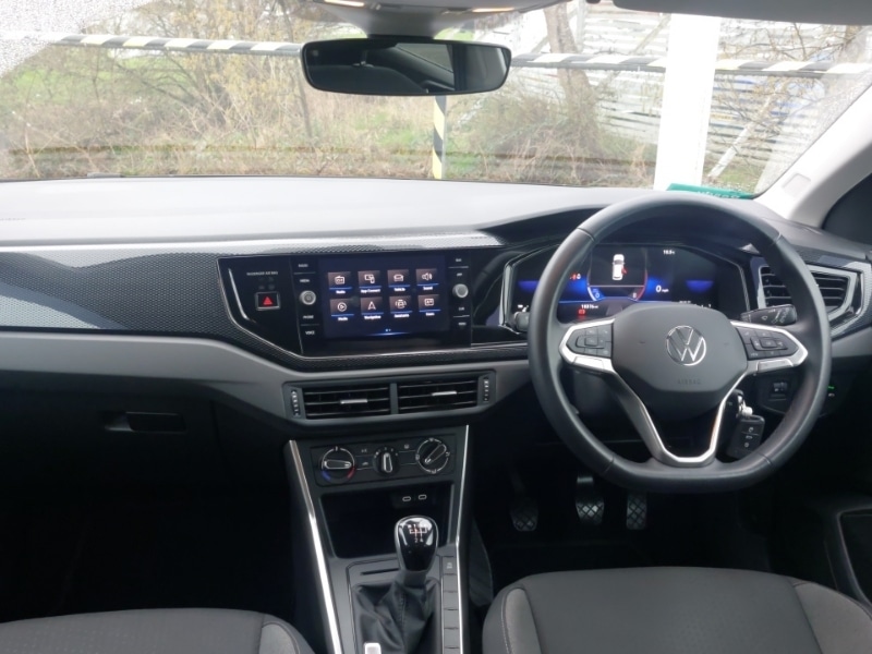 Used Volkswagen Polo 2023 for sale - 77717633: Photo 2