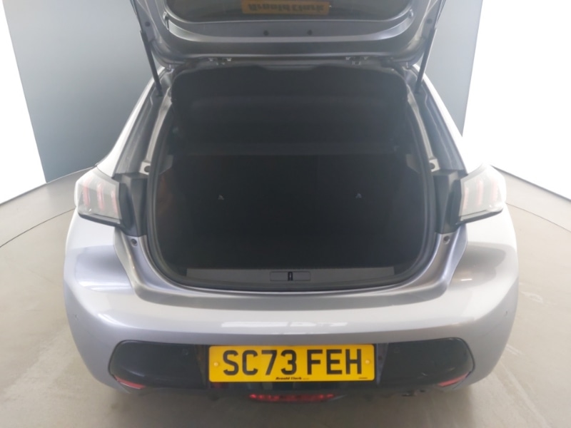 Used Peugeot 208 2023 for sale - 77142350: Photo 8