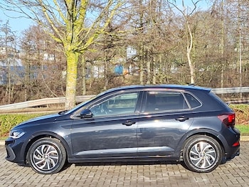 Used Volkswagen Polo 2023 for sale - 77353234: Photo