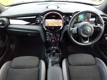 Used MINI Hatch 2022 for sale - 76431392: Photo