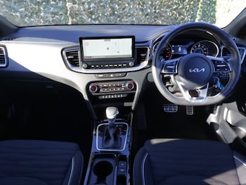 Used Kia Ceed 2025 for sale - 77544877: Photo