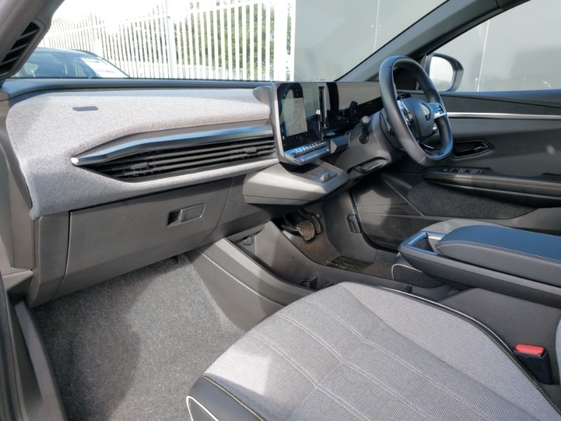 Used Renault Megane E Tech 2022 for sale - 77606598: Photo 5