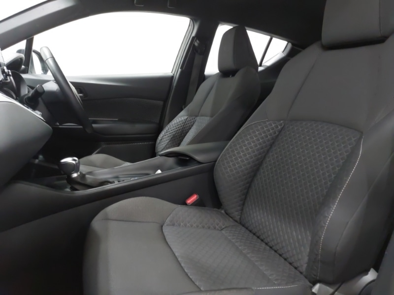 Used Toyota C-HR 2021 for sale - 77035643: Photo 5