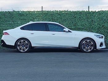 Used BMW i5 2024 for sale - 77877110: Photo