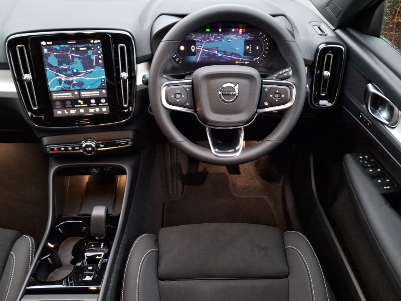 Used Volvo XC40 2025 for sale - 76451547: Photo 7