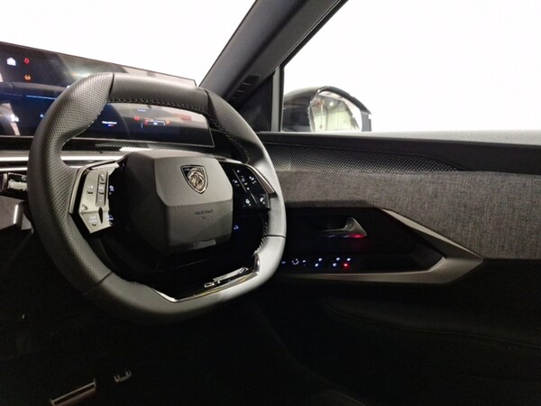 Used Peugeot 5008 2025 for sale - 76254254: Photo 10