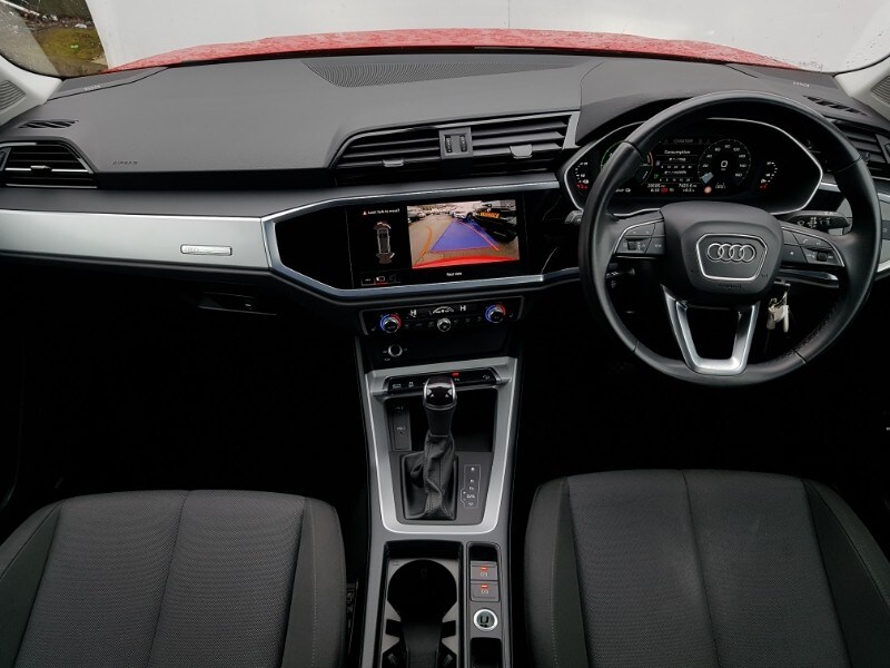 Used Audi Q3 2021 for sale - 76881129: Photo 2