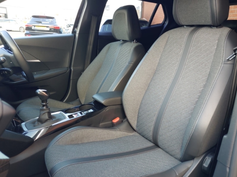 Used Peugeot 2008 2023 for sale - 77892003: Photo 12