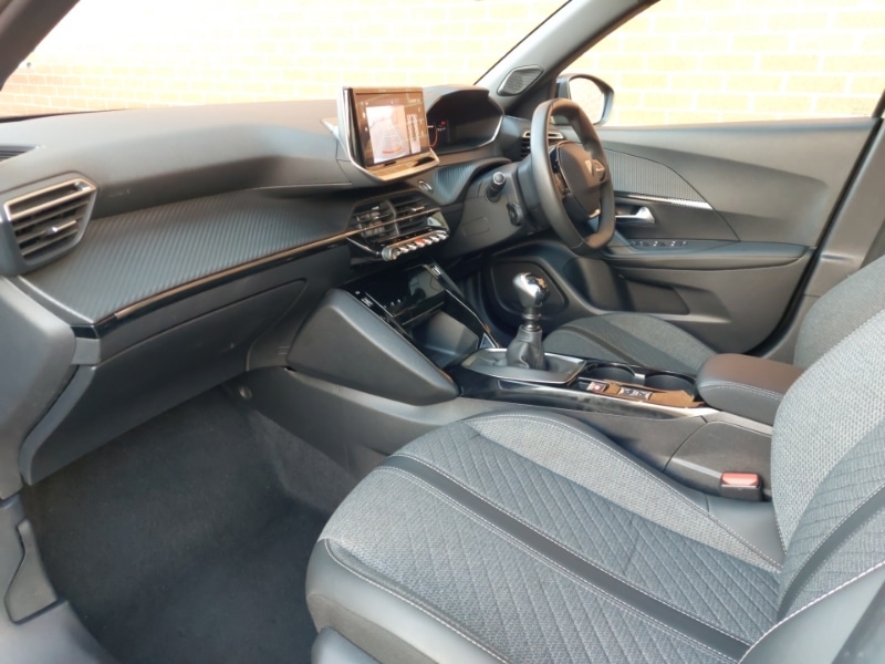 Used Peugeot 2008 2023 for sale - 77892003: Photo 5