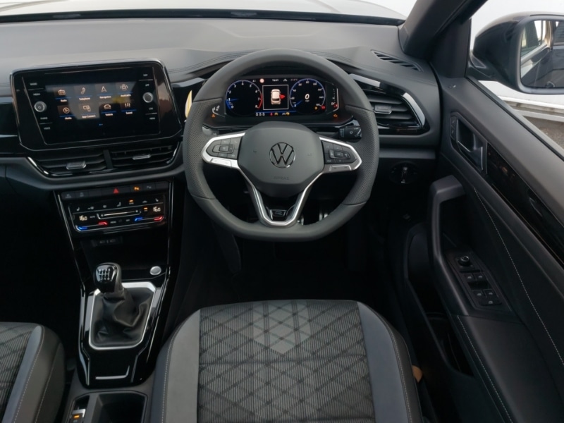 Used Volkswagen T-Roc 2025 for sale - 77160569: Photo 11